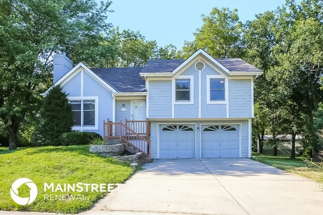 property at 2412 Little Blue Ct