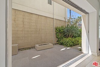 12682 Millennium Dr in Los Angeles, CA - Building Photo - Building Photo