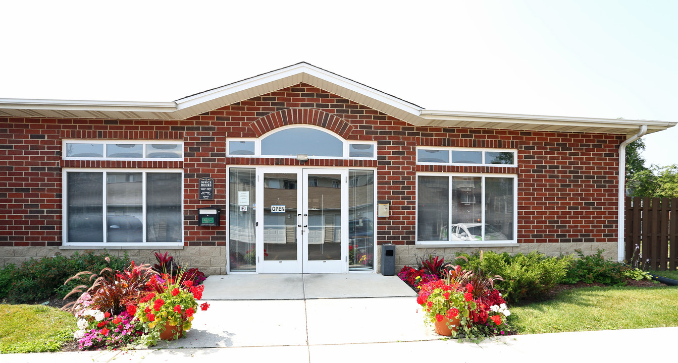 Northgate Apartments in Waukegan, IL - Building Photo