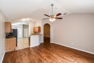 2600 Creek Ridge Dr in Green Cove Springs, FL - Building Photo - Building Photo