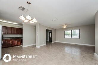 5116 N Woodcrest Dr in Winter Park, FL - Building Photo - Building Photo