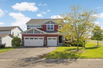17994 Hydra Ct in Lakeville, MN - Building Photo - Building Photo