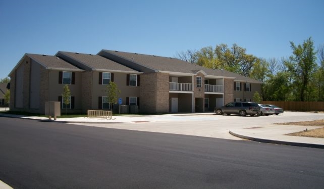 Edward Estates in Fort Wayne, IN - Building Photo