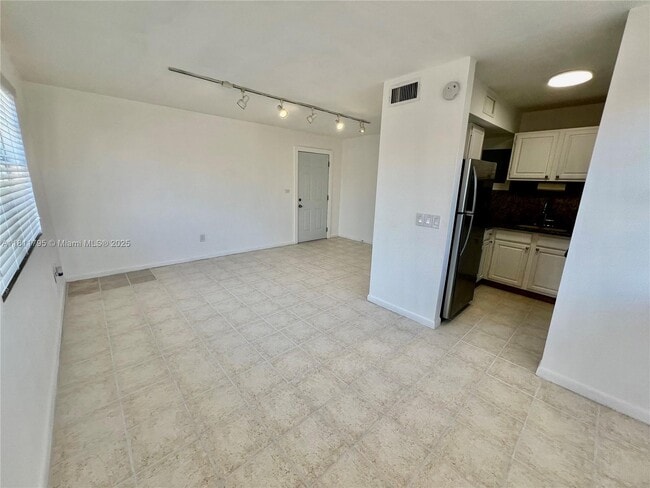 2015 SW 27th Ave in Miami, FL - Building Photo - Building Photo