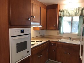 1318 Chestnut Ln in Davis, CA - Building Photo - Building Photo