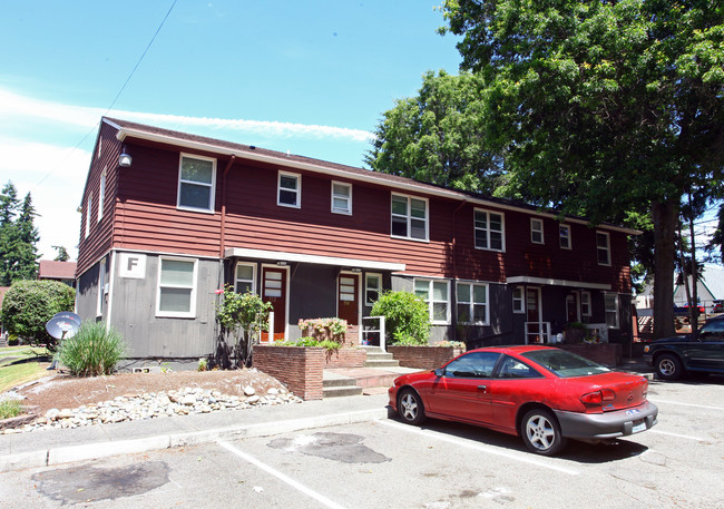 Garden Park Apartments in Shoreline, WA - Foto de edificio - Building Photo