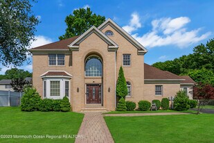 1607 Holbrook St in Ocean Township, NJ - Building Photo