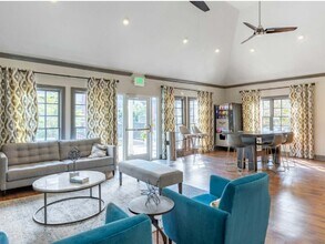 Clairmont Reserve Apartment Homes in Decatur, GA - Foto de edificio - Building Photo