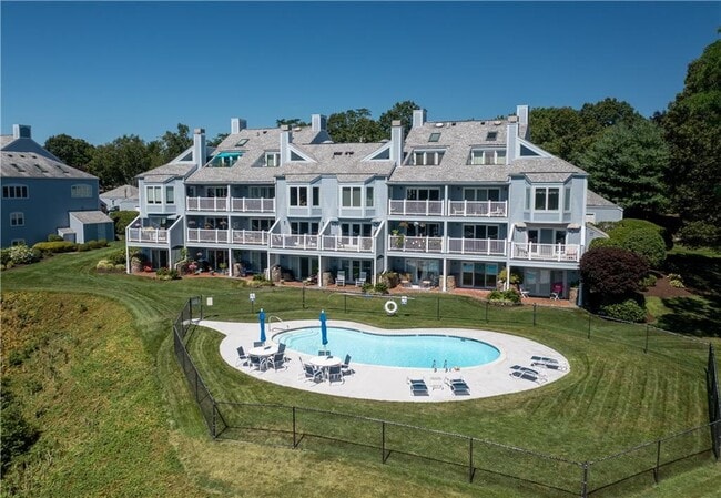 property at 152 Crompton Ave