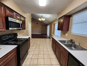 1314 Mossridge Dr in Missouri City, TX - Building Photo - Building Photo