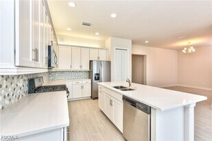 15241 Cortona Wy in Ft. Myers, FL - Building Photo