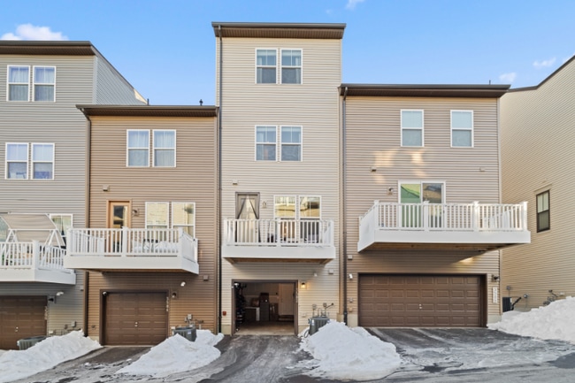 3582 Stella Blue Dr in Hyattsville, MD - Building Photo - Building Photo