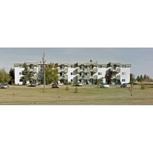 5322-5346 46 St in Vegreville, AB - Building Photo - Building Photo