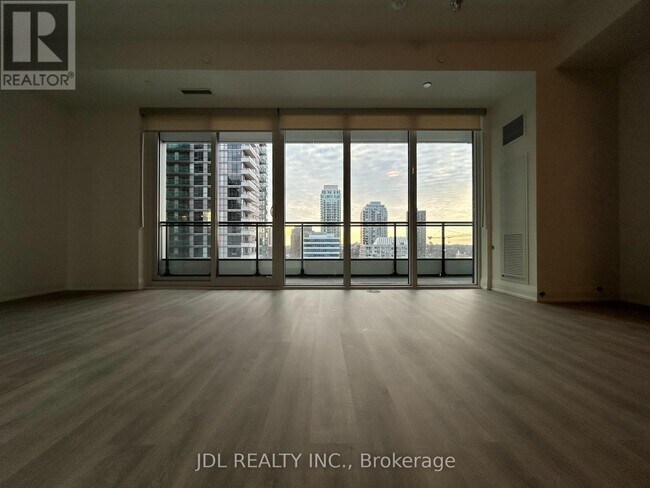 65 Broadway Ave in Toronto, ON - Building Photo - Building Photo