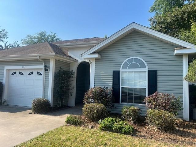 324 Stone Mill Dr in Brunswick, GA - Building Photo