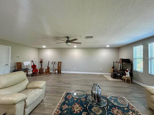 6244 English Hollow Rd in Tampa, FL - Building Photo - Building Photo