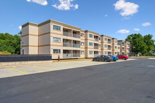 Pioneer Park Apartments in Kitchener, ON - Building Photo