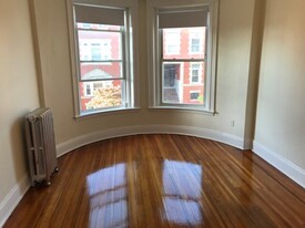 15 Mount Hood Rd, Unit 2 in Boston, MA - Building Photo