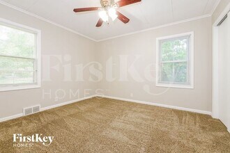 7444 Blue Ridge Blvd in Raytown, MO - Building Photo - Building Photo