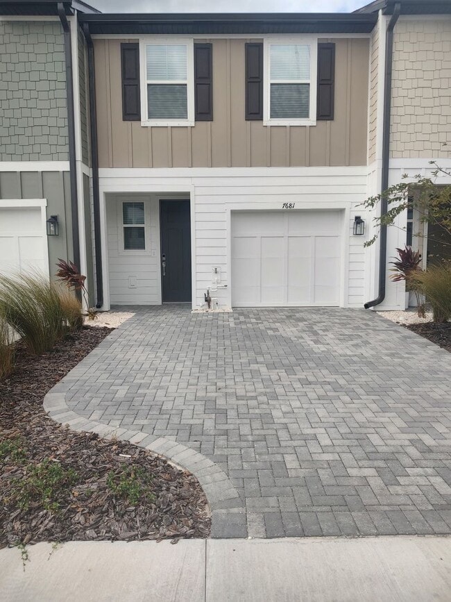 property at 7681 Deer Vly Cir