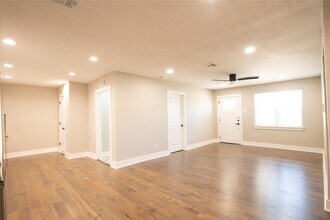 10202 Cathedral Dr in Houston, TX - Building Photo - Building Photo