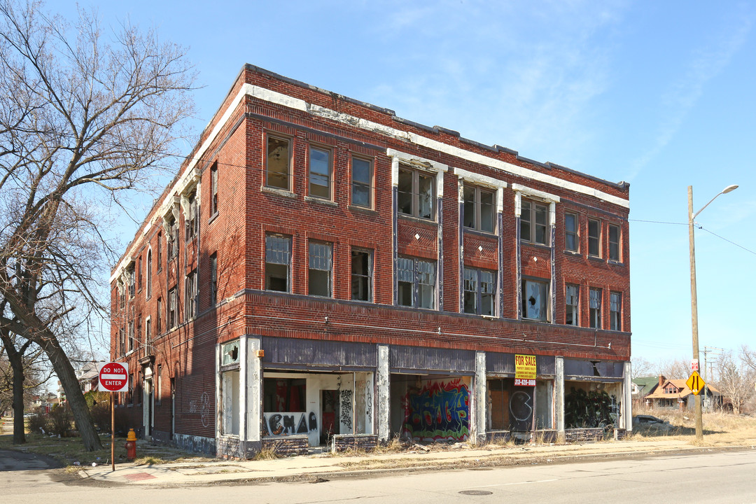 Tuxedo Apartments in Detroit, MI - Foto de edificio