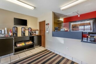 Furnished Studio-El Paso - Airport in El Paso, TX - Building Photo - Building Photo