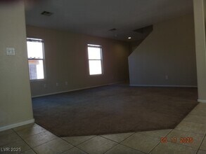 11104 Desert Dove Ave in Las Vegas, NV - Building Photo - Building Photo