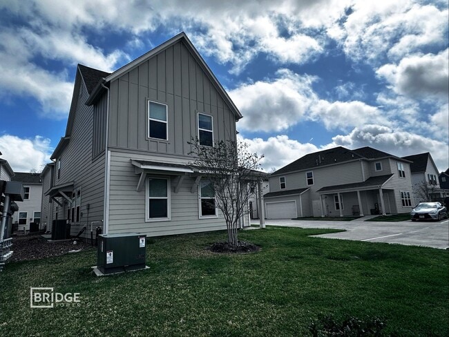 340 Huisache St in Lake Jackson, TX - Building Photo - Building Photo