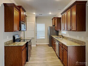 208 Chestnut Oak Ln in West Columbia, SC - Building Photo - Building Photo