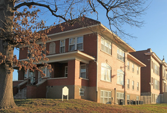 Saint Columba Court in Louisville, KY - Building Photo - Building Photo