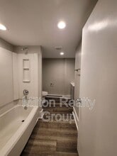 210 S Elm Ave in Dunn, NC - Foto de edificio - Building Photo