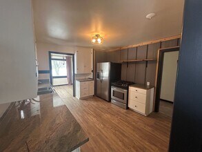 7480 Montana Hwy 35 in Bigfork, MT - Building Photo - Building Photo