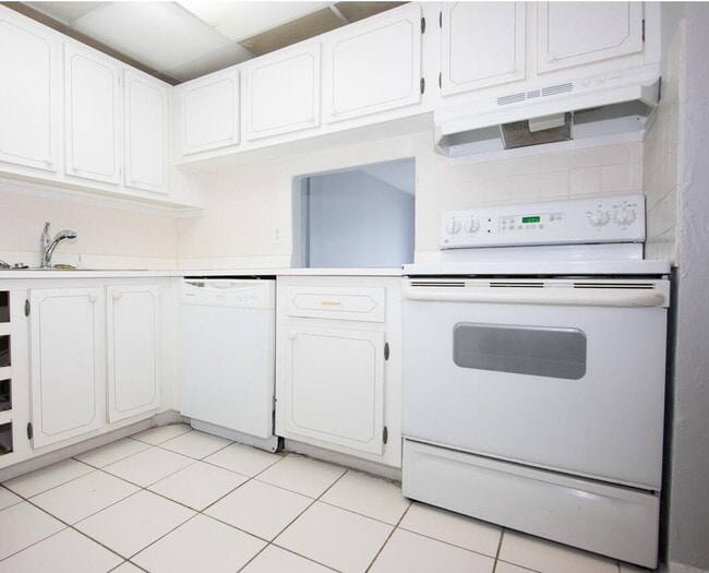 property at 500 Executive Center Dr