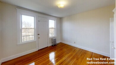 1638 Commonwealth Ave, Unit 25 in Boston, MA - Building Photo - Building Photo
