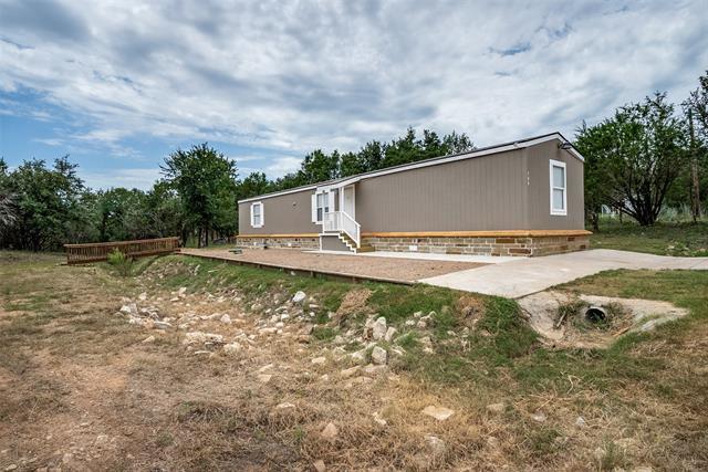 706 Hedgerow Trail in Granbury, TX - Building Photo - Building Photo