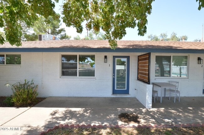 1202 E Kaler Dr in Phoenix, AZ - Building Photo - Building Photo