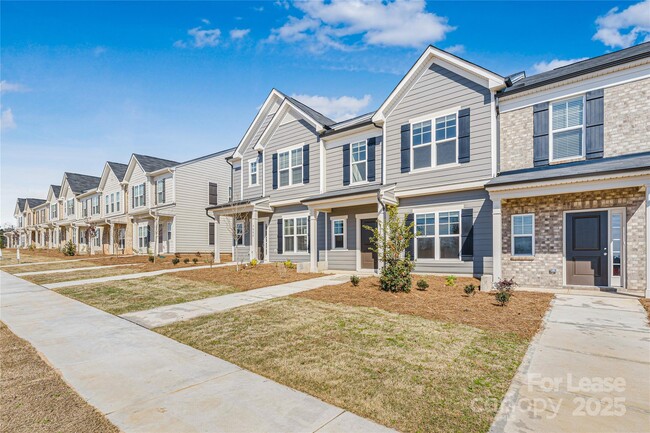 9002 Clayton Aly in Concord, NC - Building Photo - Building Photo