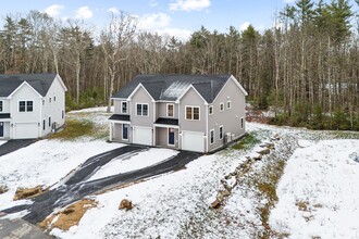 36 Foliage Way in Wells, ME - Foto de edificio - Building Photo