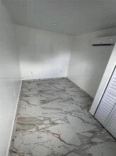 4721 Peters Rd in Plantation, FL - Building Photo - Building Photo