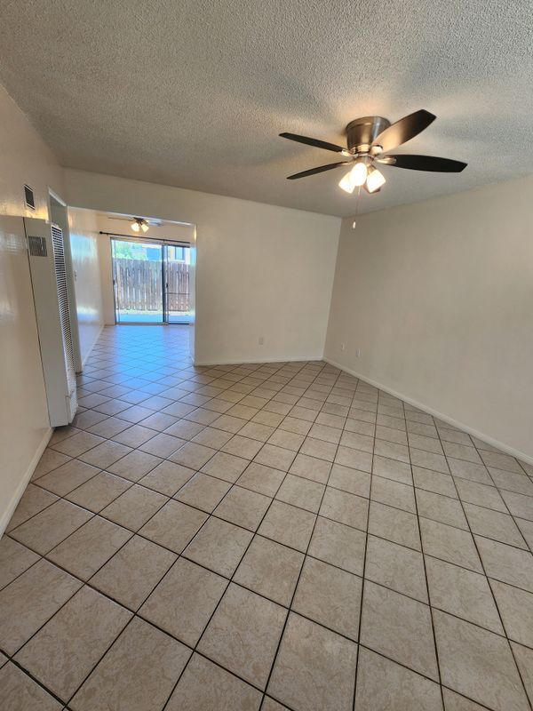 4440 Rosebud Ln in La Mesa, CA - Building Photo - Building Photo