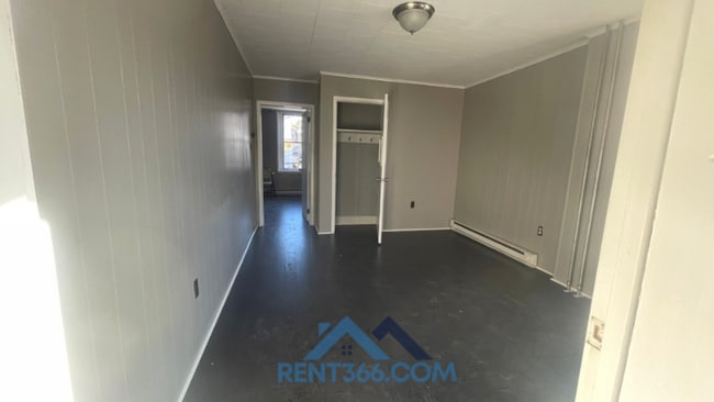 101 N George St