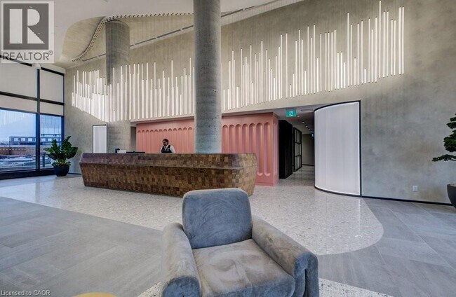 25 Wellington St S in Kitchener, ON - Building Photo - Building Photo