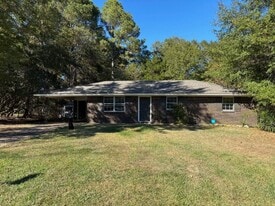 100 Montana Dr in Tupelo, MS - Building Photo