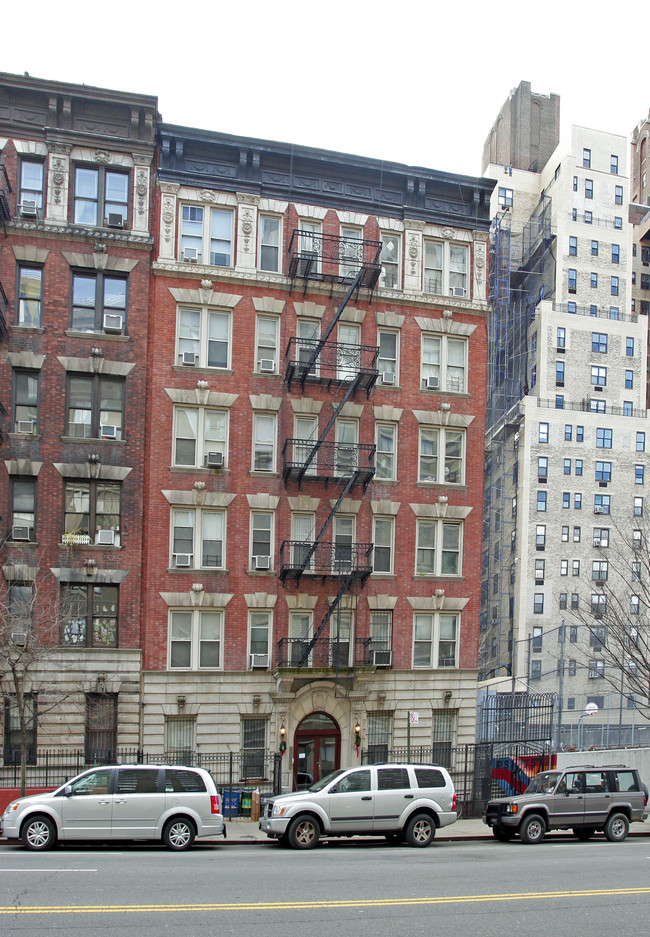 328 W 96th St in New York, NY - Foto de edificio - Building Photo