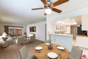 6732 Hillpark Dr in Los Angeles, CA - Building Photo