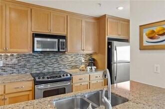 1720 Nicholson Dr, Unit 27 in Baton Rouge, LA - Building Photo - Building Photo