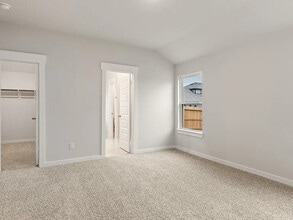 4519 Pinehurst Trace Dr in Pinehurst, TX - Building Photo - Building Photo