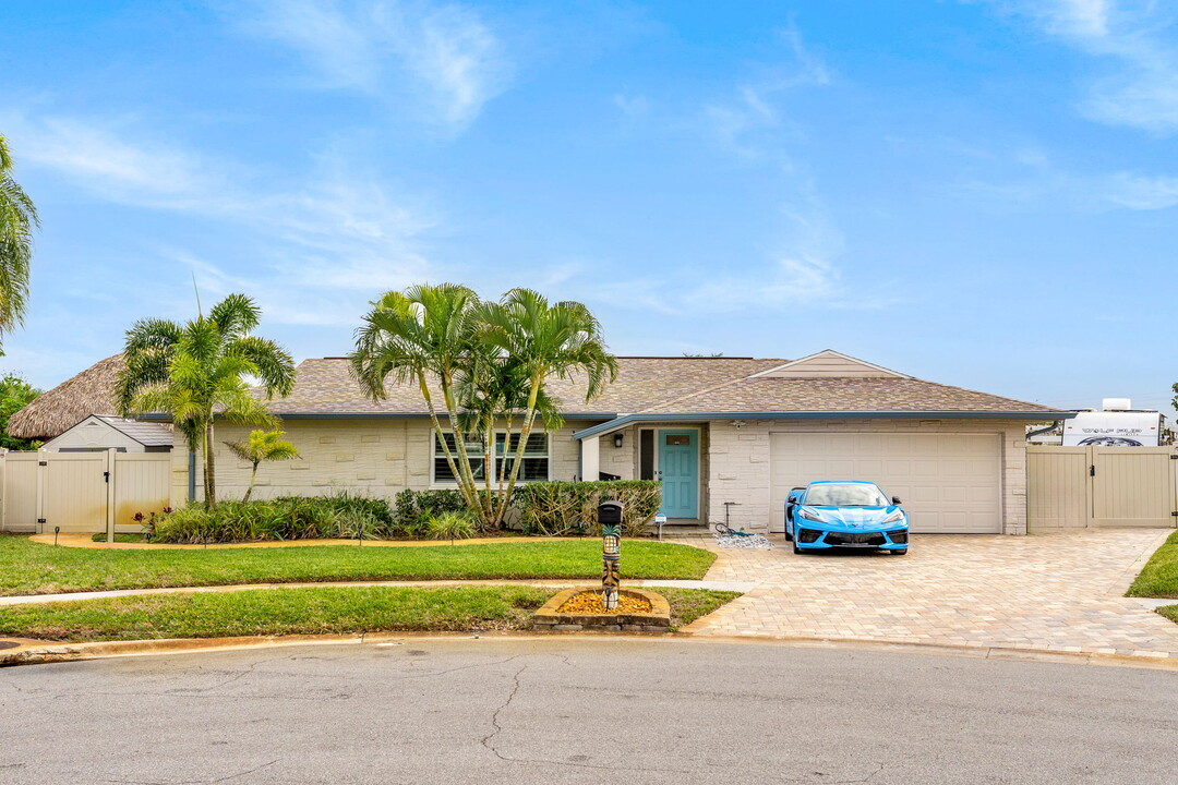 1710 Vega Ave in Merritt Island, FL - Building Photo