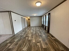 194 Apollo Ave in Flushing, MI - Building Photo - Building Photo